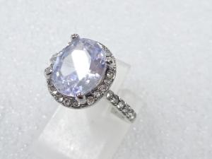 クリスタル　指輪(10号)